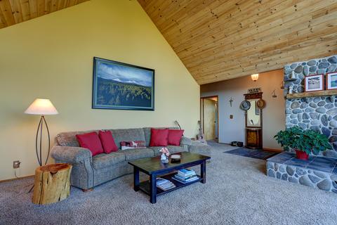 59729 Calgary Loop, Bend, OR 97702 photo 7