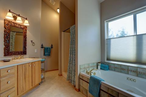59729 Calgary Loop, Bend, OR 97702 photo 20