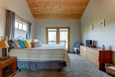 59729 Calgary Loop, Bend, OR 97702 photo 18