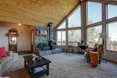59729 Calgary Loop, Bend, OR 97702 photo 5
