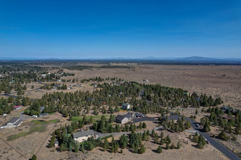 59729 Calgary Loop, Bend, OR 97702 photo 52