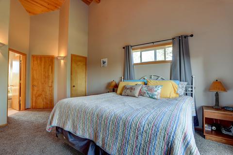 59729 Calgary Loop, Bend, OR 97702 photo 19