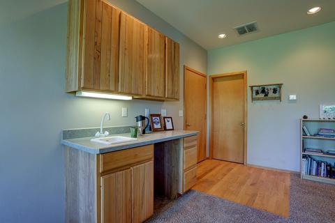 59729 Calgary Loop, Bend, OR 97702 photo 31