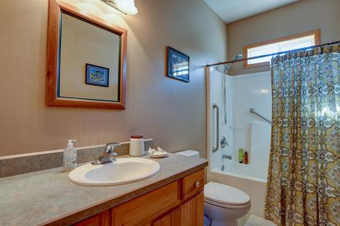 59729 Calgary Loop, Bend, OR 97702 photo 27