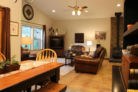 20630 Silas Dr, Bend, OR 97701 photo 11