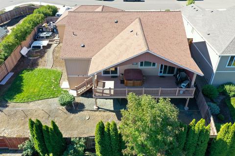 110 Cedric Ct, Eagle Point, OR 97524 photo 2
