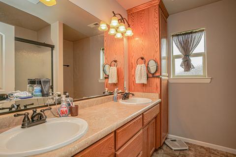 110 Cedric Ct, Eagle Point, OR 97524 photo 13