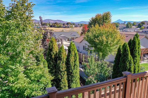 110 Cedric Ct, Eagle Point, OR 97524 photo 17