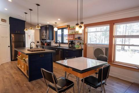 60179 Cheyenne Rd, Bend, OR 97702 photo 2