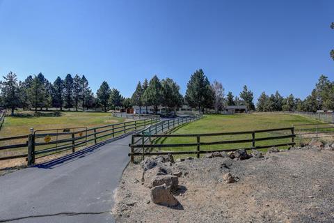 62225 Byram Ct, Bend, OR 97701 photo 26