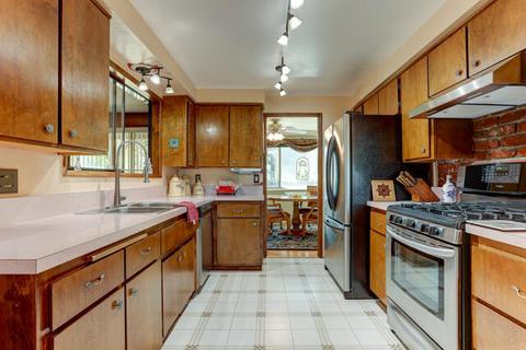 62225 Byram Ct, Bend, OR 97701 photo 7