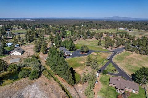 62225 Byram Ct, Bend, OR 97701 photo 29