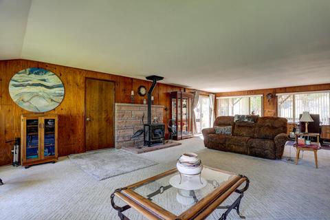 62225 Byram Ct, Bend, OR 97701 photo 4