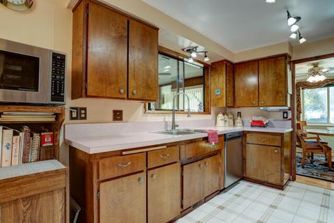 62225 Byram Ct, Bend, OR 97701 photo 6