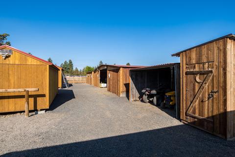 67140 Harrington Loop Rd, Bend, OR 97703 photo 22