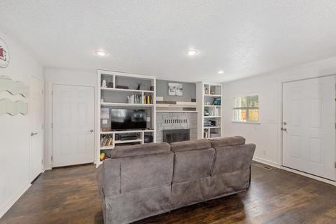 710 E Park St, Grants Pass, OR 97527 photo 8
