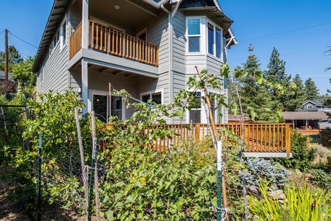 2238 NW 5th St, Bend, OR 97703 photo 2