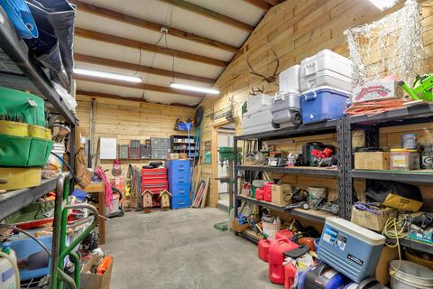 67289 Trout Ln, Bend, OR 97703 photo 37