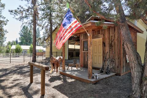 67289 Trout Ln, Bend, OR 97703 photo 45