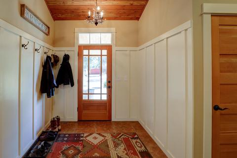67289 Trout Ln, Bend, OR 97703 photo 24