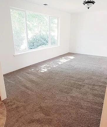 671 Andrea Way, Eagle Point, OR 97524 photo 2