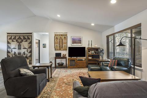 56039 Marsh Hawk Rd, Bend, OR 97707 photo 8