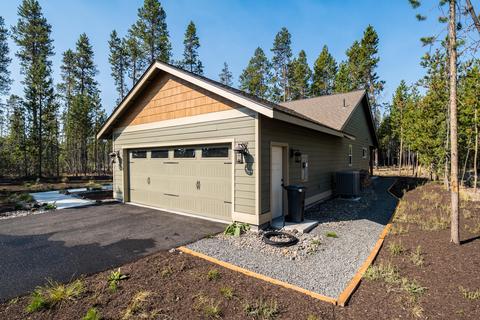 56039 Marsh Hawk Rd, Bend, OR 97707 photo 3