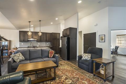 56039 Marsh Hawk Rd, Bend, OR 97707 photo 9