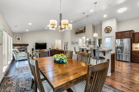 1202 SW Mcclellan Ln, Bend, OR 97702 photo 17