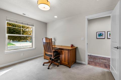 1202 SW Mcclellan Ln, Bend, OR 97702 photo 7