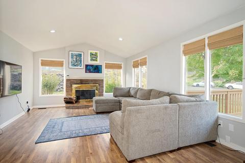 425 Rodale Dr, Eagle Point, OR 97524 photo 5