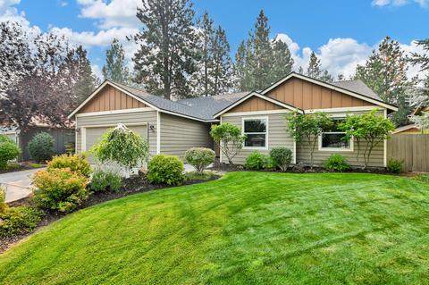 19512 Fishhawk Loop, Bend, OR 97702 photo 2