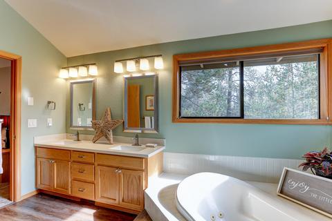 57649 Red Cedar Ln, Sunriver, OR 97707 photo 22