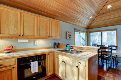 57649 Red Cedar Ln, Sunriver, OR 97707 photo 13