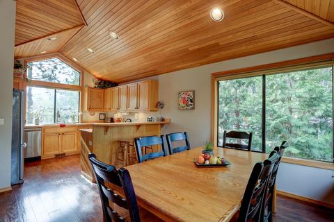 57649 Red Cedar Ln, Sunriver, OR 97707 photo 9
