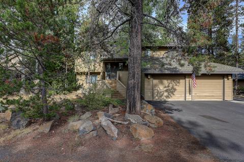 57649 Red Cedar Ln, Sunriver, OR 97707 photo 2