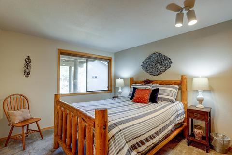 57649 Red Cedar Ln, Sunriver, OR 97707 photo 32