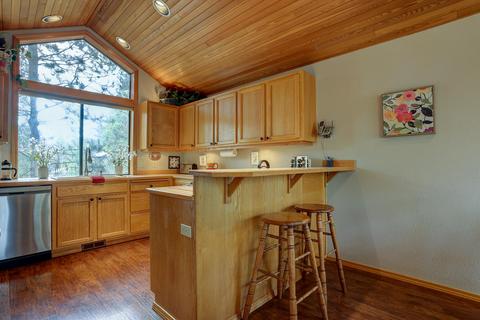 57649 Red Cedar Ln, Sunriver, OR 97707 photo 10