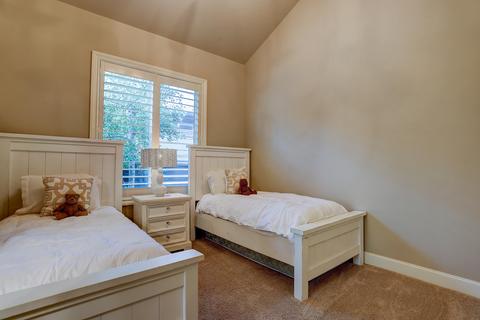 20146 Stonegate Dr, Bend, OR 97702 photo 34