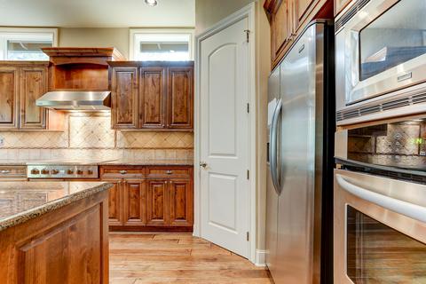 20146 Stonegate Dr, Bend, OR 97702 photo 8