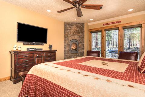 56191 Sable Rock Loop, Bend, OR 97707 photo 40
