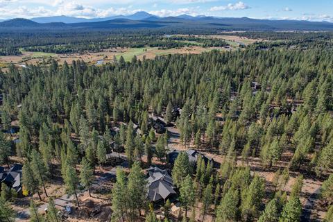 56191 Sable Rock Loop, Bend, OR 97707 photo 4