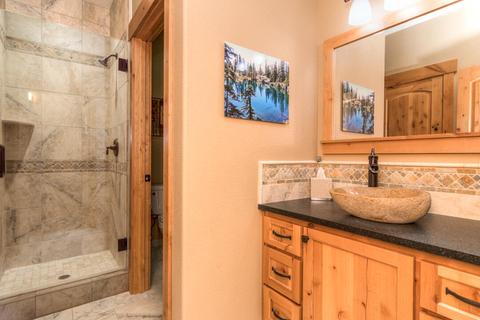 56191 Sable Rock Loop, Bend, OR 97707 photo 36