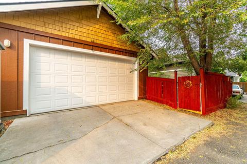 21385 Oakview Dr, Bend, OR 97701 photo 18