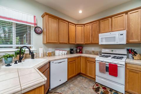 21385 Oakview Dr, Bend, OR 97701 photo 6
