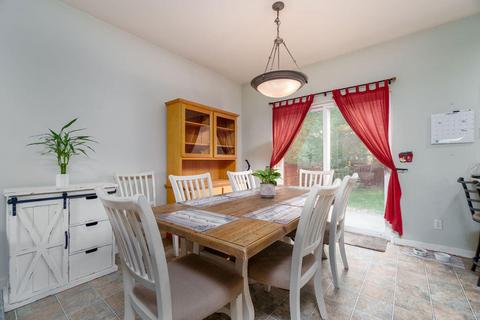 21385 Oakview Dr, Bend, OR 97701 photo 4