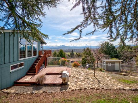 820 Mesa Dr, Eagle Point, OR 97524 photo 15
