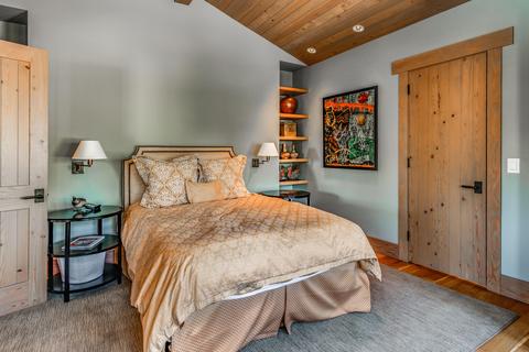 23097 Watercourse Way, Bend, OR 97701 photo 45
