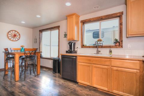 583 E D St, Culver, OR 97734 photo 11