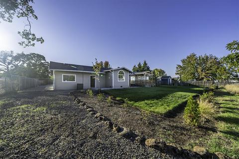 6922 Pinehurst St, Central Point, OR 97502 photo 23